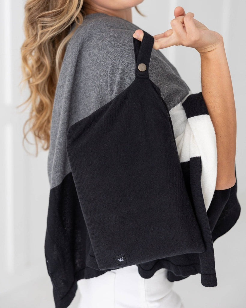 zestt organics - The Dreamsoft Travel Scarf Carry Pouch - Black